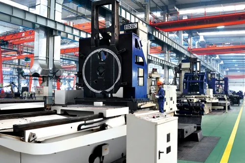 مركز التشغيل الآلي الرقمي CNC  - دقة متناهية وأداء لا يُضاهى في التصنيع