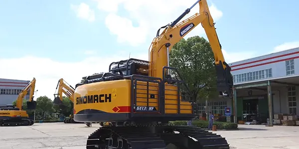 حفار مجنزر متطور لتحميل الأخشاب، ZG135CF