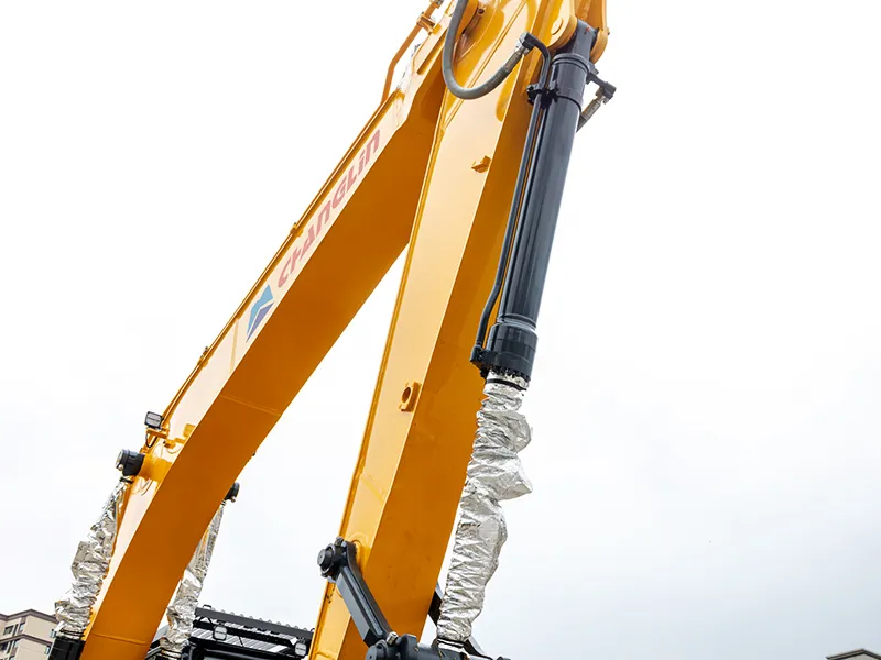 حفار مجنزر (أداء موثوق في أصعب البيئات)، ZG220